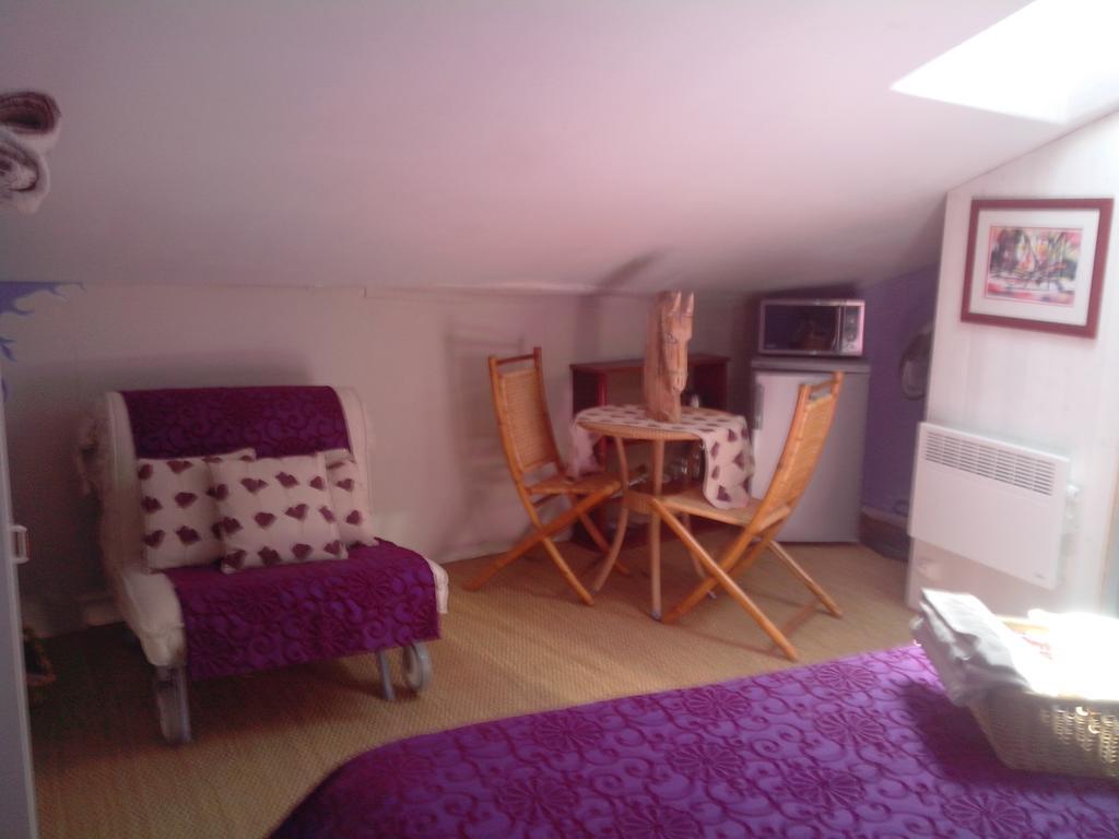 Le Clos De La Source Bed & Breakfast Le Bousquet-d'Orb Room photo